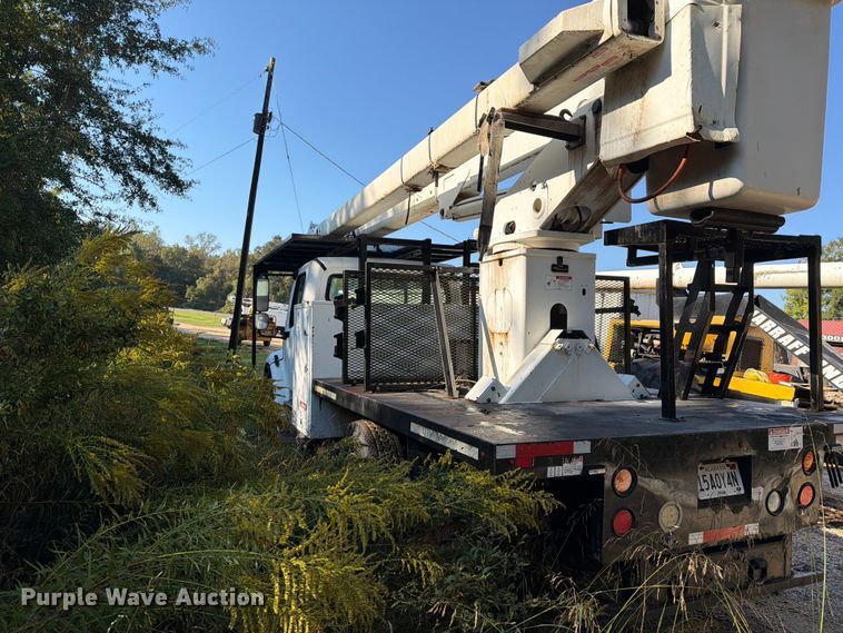 image for item DT2955 2013 Freightliner M2 forestry bucket truck