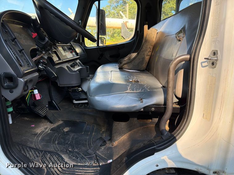 image for item DT2955 2013 Freightliner M2 forestry bucket truck
