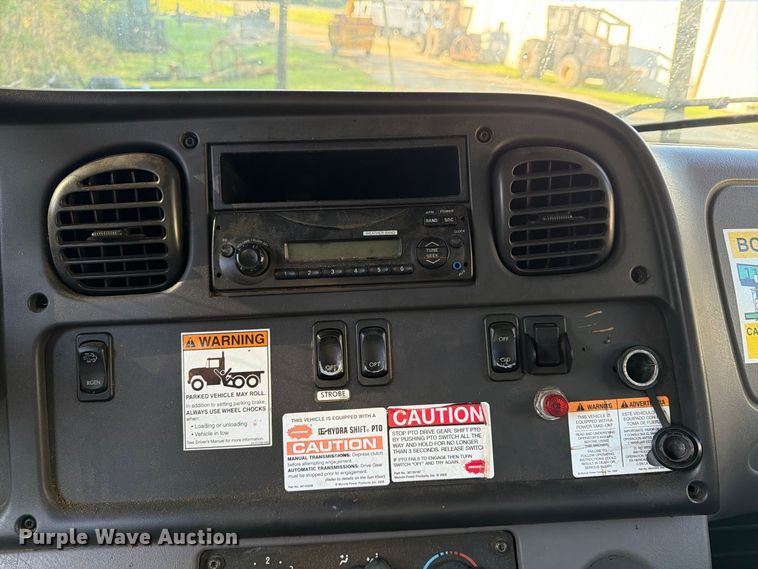 image for item DT2955 2013 Freightliner M2 forestry bucket truck