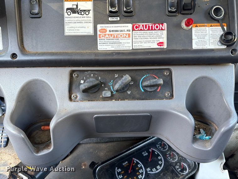 image for item DT2955 2013 Freightliner M2 forestry bucket truck