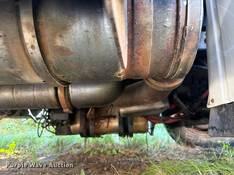 image for item DT2955 2013 Freightliner M2 forestry bucket truck