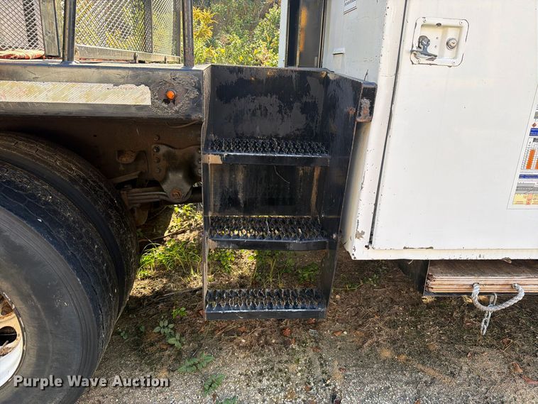 image for item DT2955 2013 Freightliner M2 forestry bucket truck