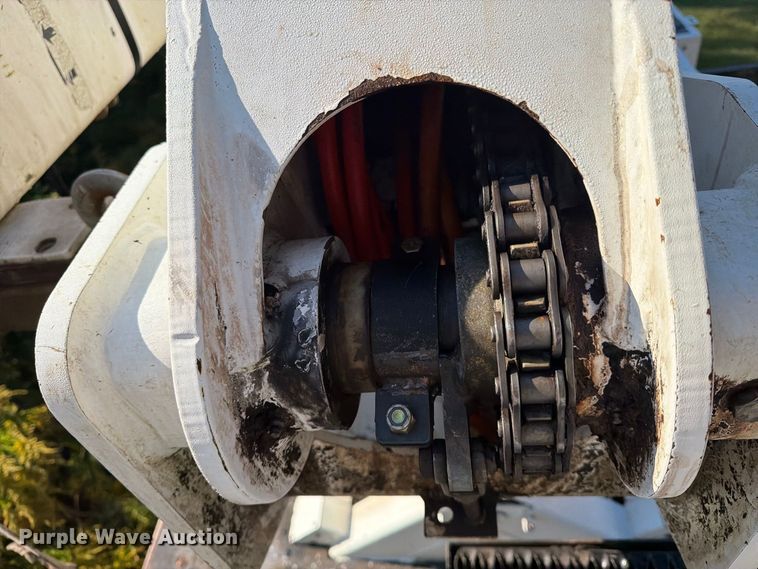 image for item DT2955 2013 Freightliner M2 forestry bucket truck