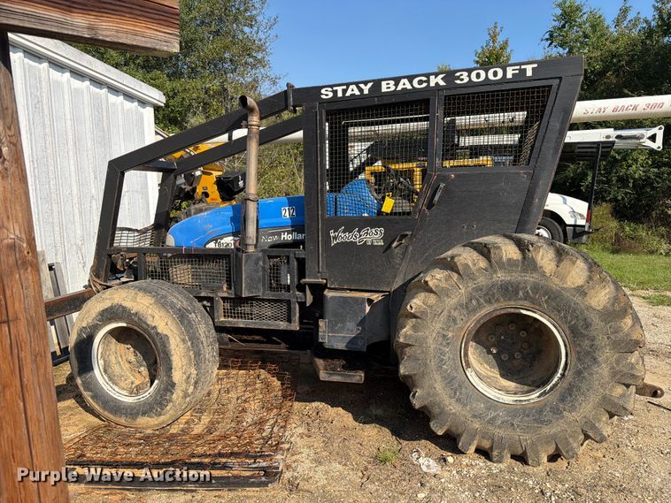 image for item DT2957 New Holland TB120 tractor