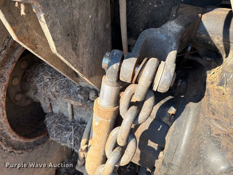 image for item DT2957 New Holland TB120 tractor