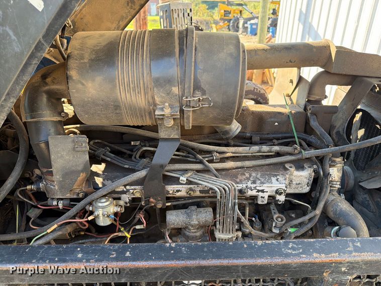 image for item DT2957 New Holland TB120 tractor