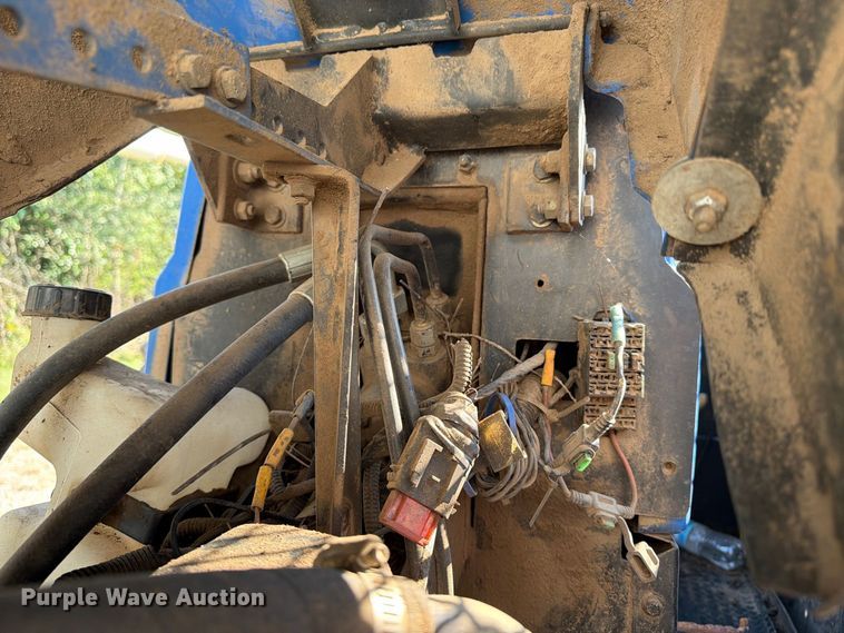 image for item DT2957 New Holland TB120 tractor