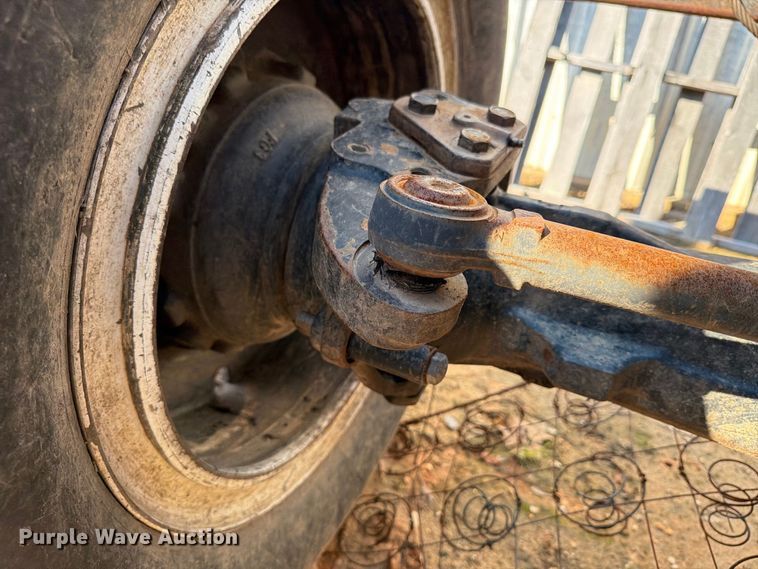 image for item DT2957 New Holland TB120 tractor