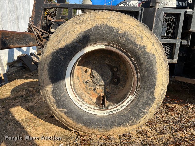 image for item DT2957 New Holland TB120 tractor