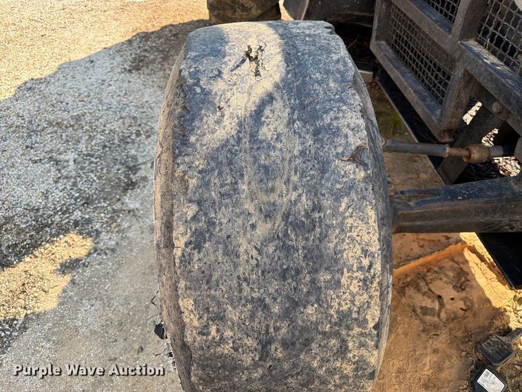 image for item DT2957 New Holland TB120 tractor