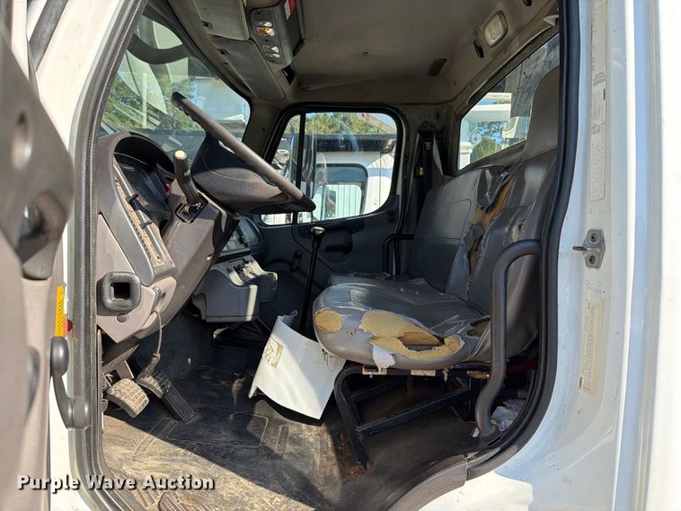 image for item DT2959 2012 Freightliner M2 bucket truck