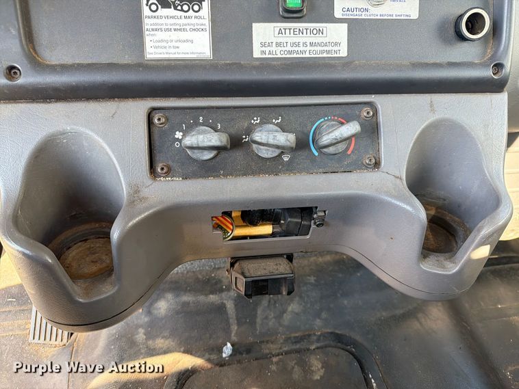image for item DT2959 2012 Freightliner M2 bucket truck