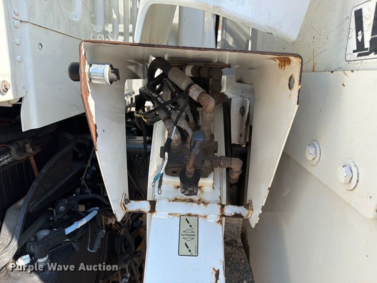 image for item DT2959 2012 Freightliner M2 bucket truck