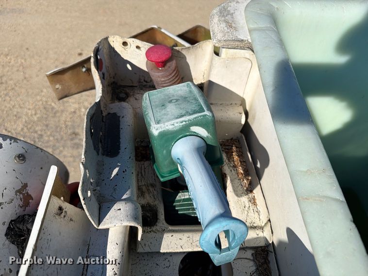 image for item DT2959 2012 Freightliner M2 bucket truck