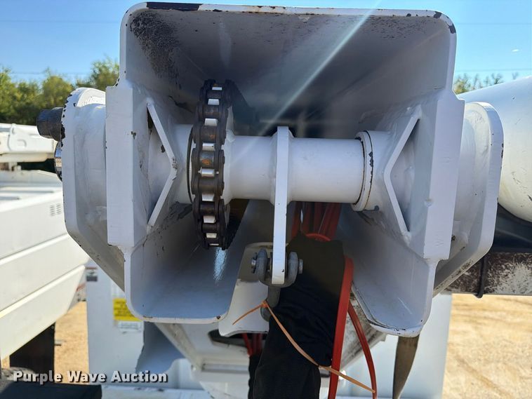 image for item DT2959 2012 Freightliner M2 bucket truck
