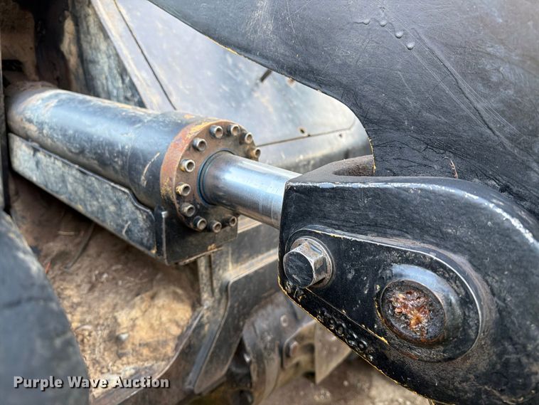 image for item DT2960 2010 Prentice 2470 mulcher