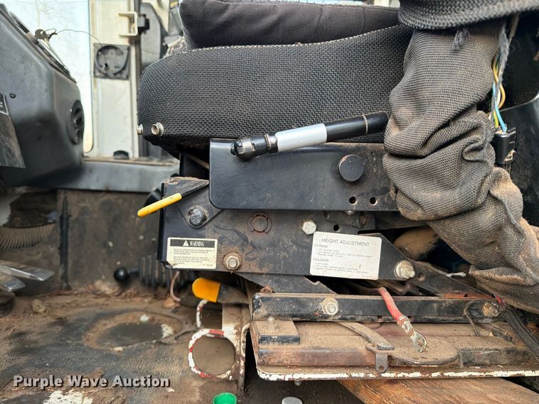 image for item DT2960 2010 Prentice 2470 mulcher