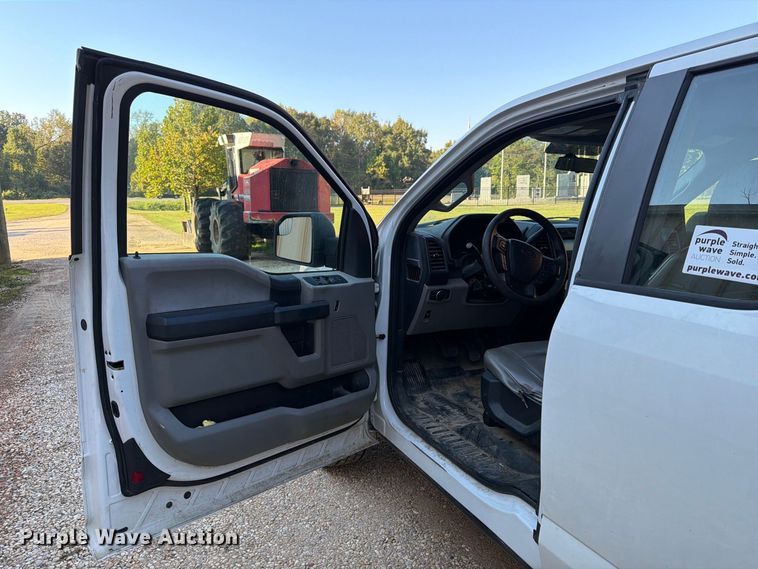image for item DT2961 2016 Ford F150 Ext. Cab pickup truck