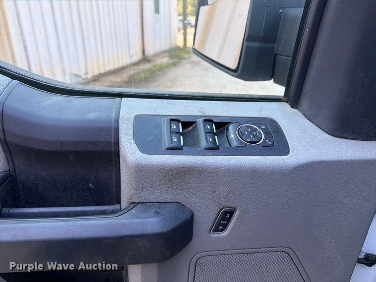 image for item DT2961 2016 Ford F150 Ext. Cab pickup truck