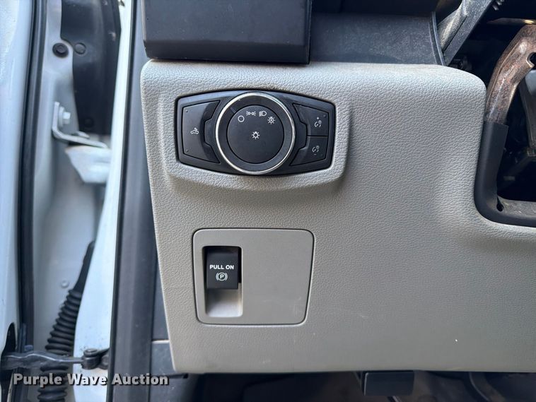 image for item DT2961 2016 Ford F150 Ext. Cab pickup truck