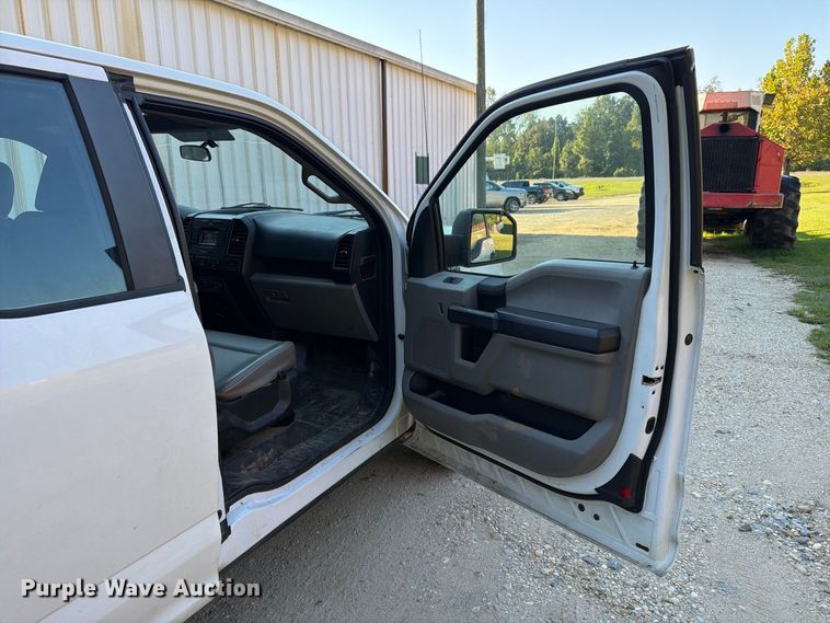 image for item DT2961 2016 Ford F150 Ext. Cab pickup truck