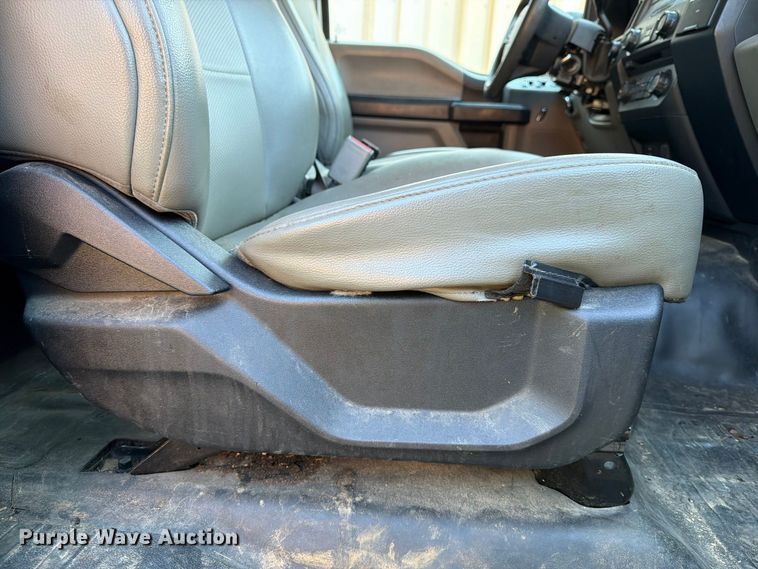 image for item DT2961 2016 Ford F150 Ext. Cab pickup truck