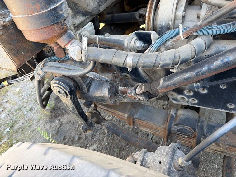 image for item DT3054 1985 International F-2574 ready mix truck