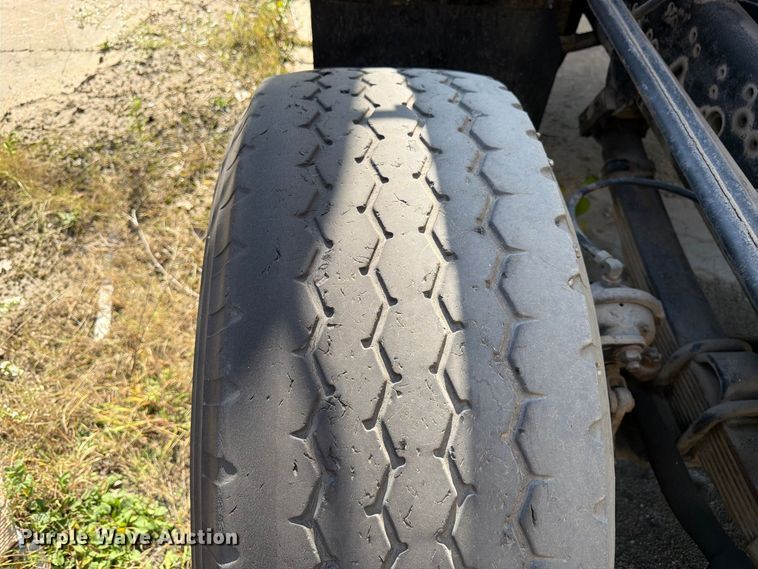 image for item DT3054 1985 International F-2574 ready mix truck