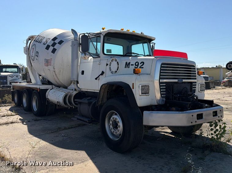 image for item DT3055 1997 Ford LT9000 ready mix truck