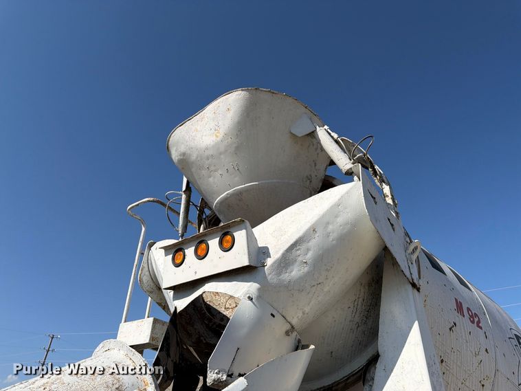 image for item DT3055 1997 Ford LT9000 ready mix truck