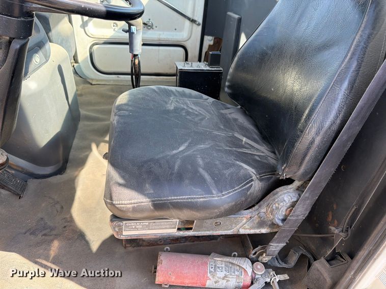 image for item DT3055 1997 Ford LT9000 ready mix truck