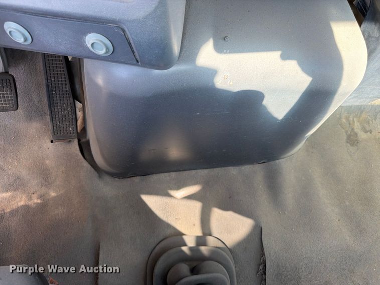 image for item DT3055 1997 Ford LT9000 ready mix truck