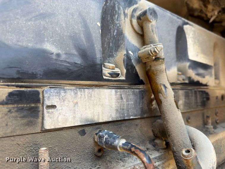 image for item DT3055 1997 Ford LT9000 ready mix truck
