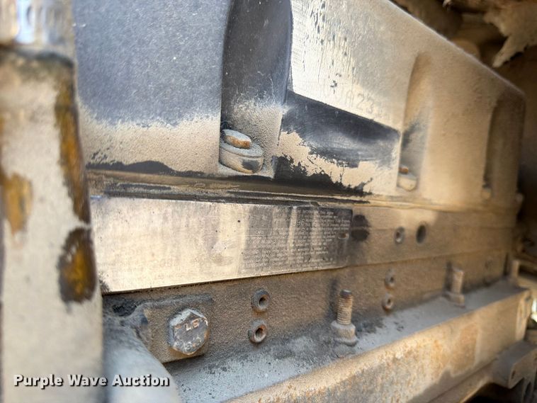 image for item DT3055 1997 Ford LT9000 ready mix truck