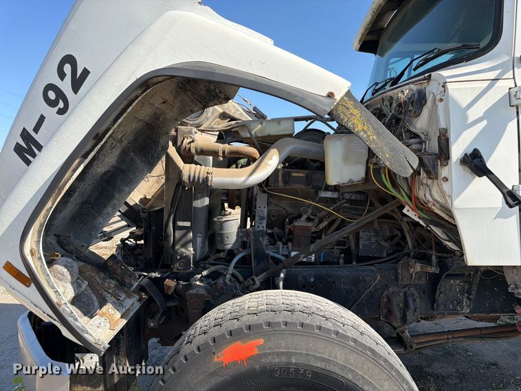 image for item DT3055 1997 Ford LT9000 ready mix truck