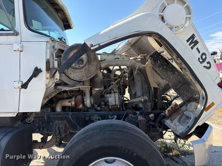 image for item DT3055 1997 Ford LT9000 ready mix truck