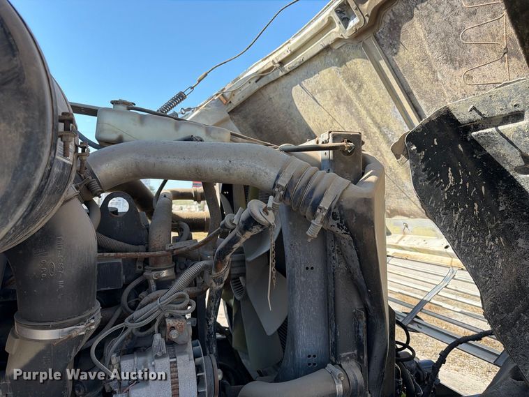 image for item DT3055 1997 Ford LT9000 ready mix truck