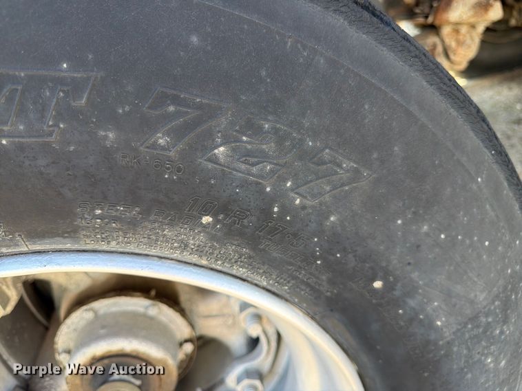 image for item DT3055 1997 Ford LT9000 ready mix truck