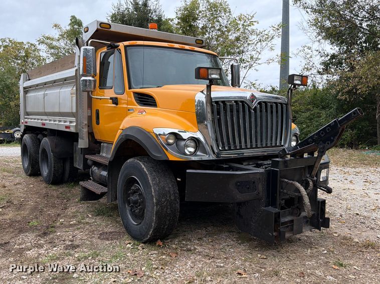 image for item DT3067 2012 International WorkStar 7400 dump truck