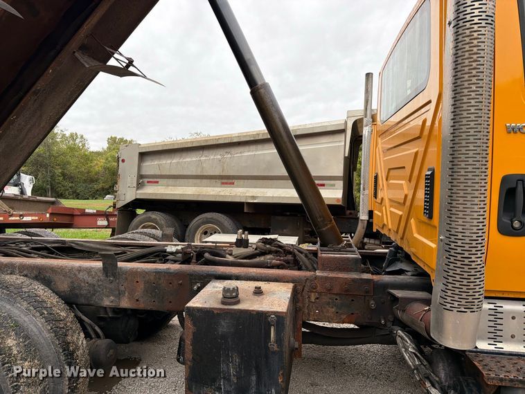 image for item DT3067 2012 International WorkStar 7400 dump truck