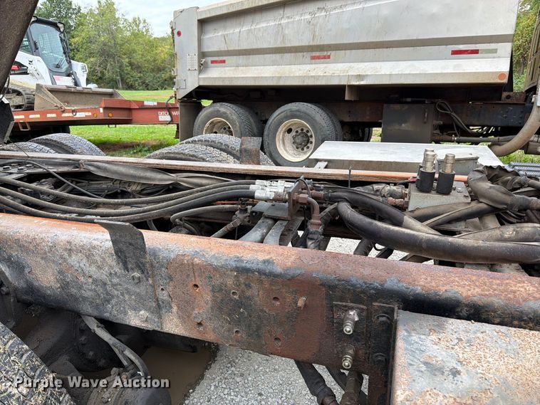 image for item DT3067 2012 International WorkStar 7400 dump truck