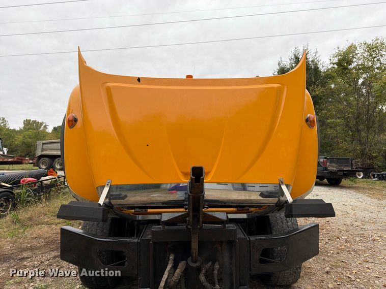 image for item DT3067 2012 International WorkStar 7400 dump truck