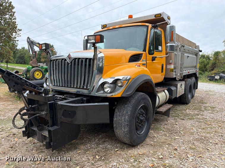 image for item DT3067 2012 International WorkStar 7400 dump truck