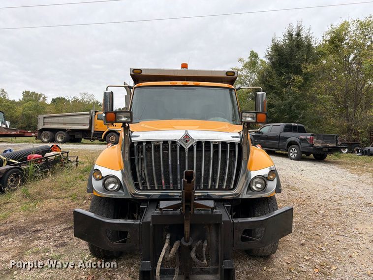 image for item DT3067 2012 International WorkStar 7400 dump truck