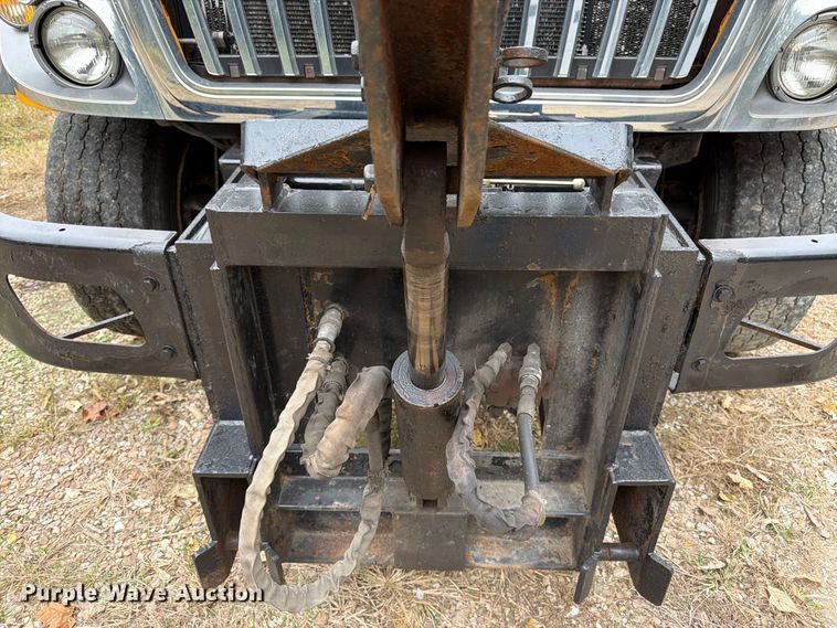 image for item DT3067 2012 International WorkStar 7400 dump truck