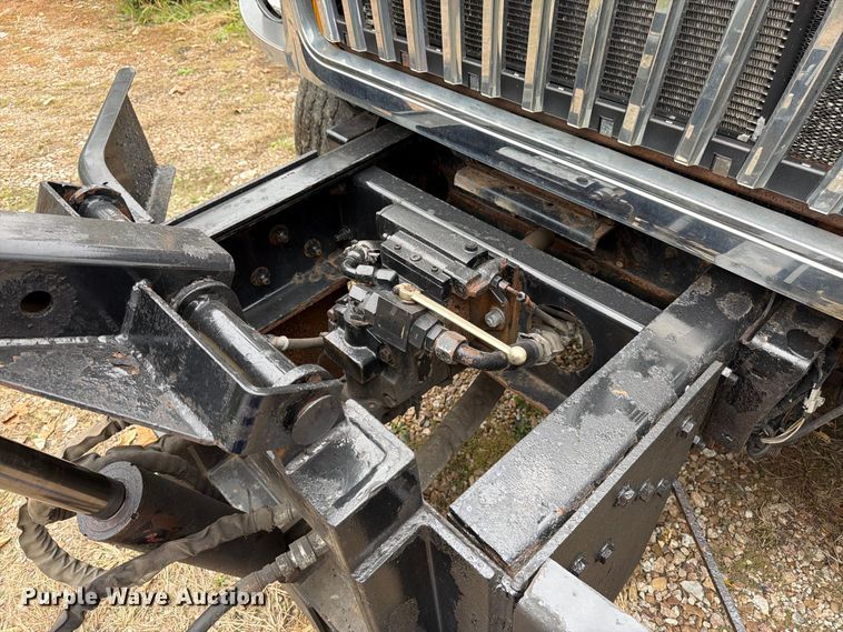image for item DT3067 2012 International WorkStar 7400 dump truck