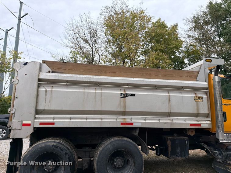 image for item DT3067 2012 International WorkStar 7400 dump truck