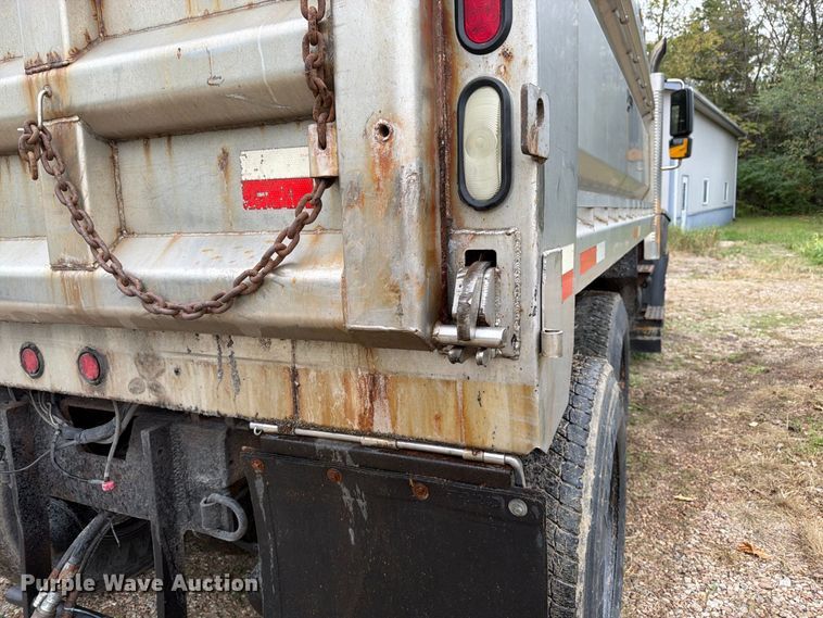 image for item DT3067 2012 International WorkStar 7400 dump truck