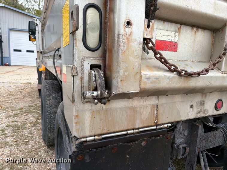 image for item DT3067 2012 International WorkStar 7400 dump truck