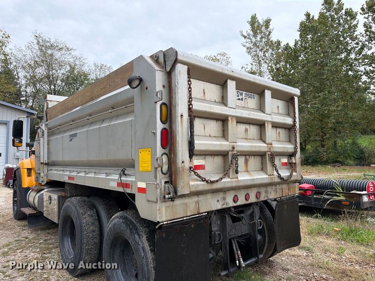 image for item DT3067 2012 International WorkStar 7400 dump truck